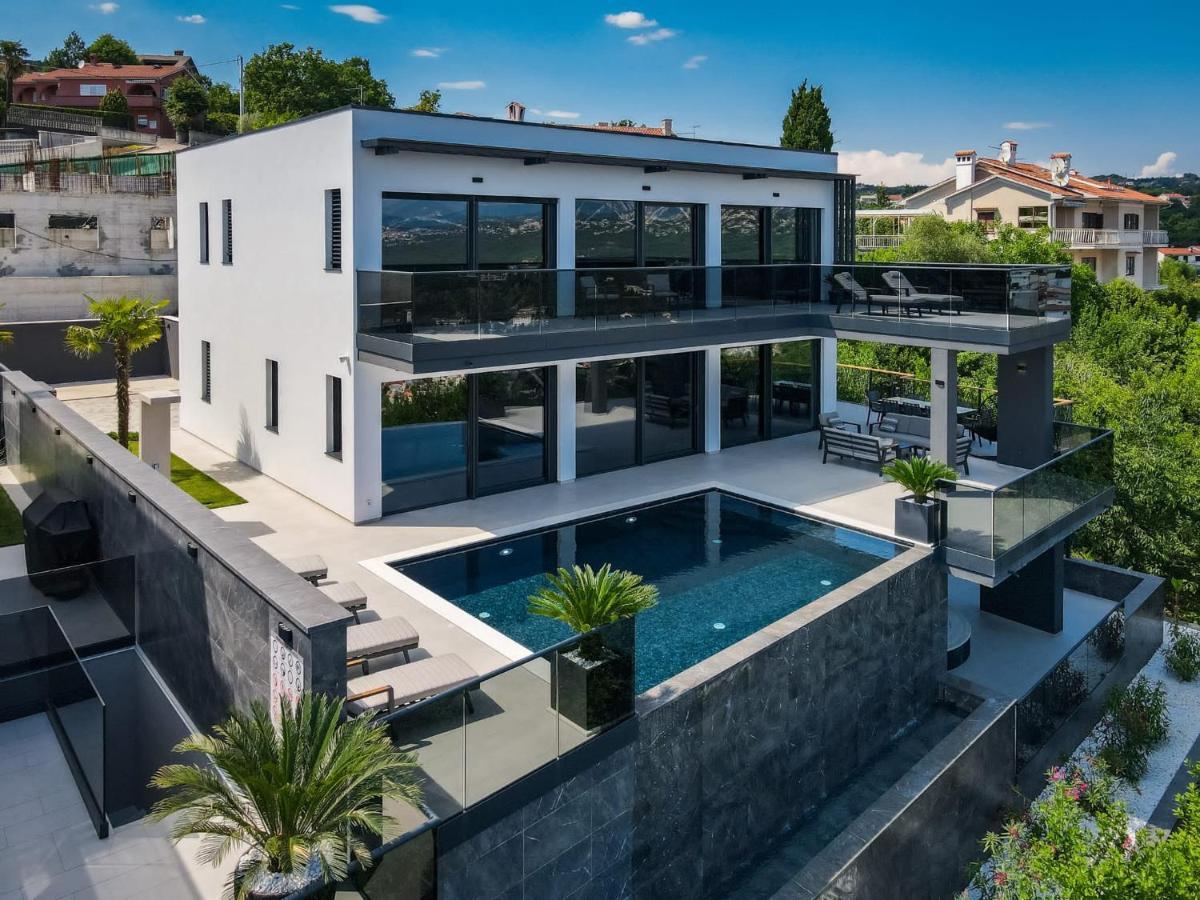 Villa Titanium Opatija Exteriör bild
